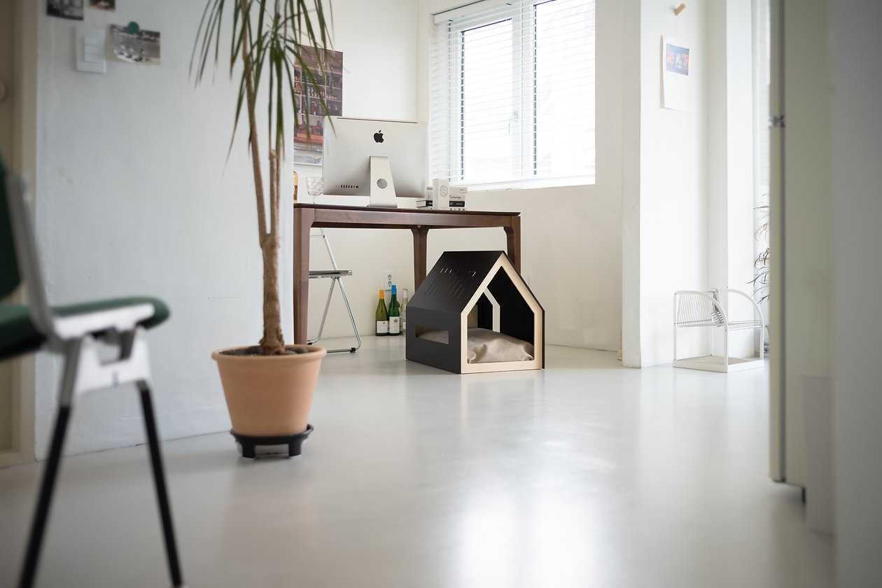 Домик для собак мелких пород Barn Black от BUSYA Home